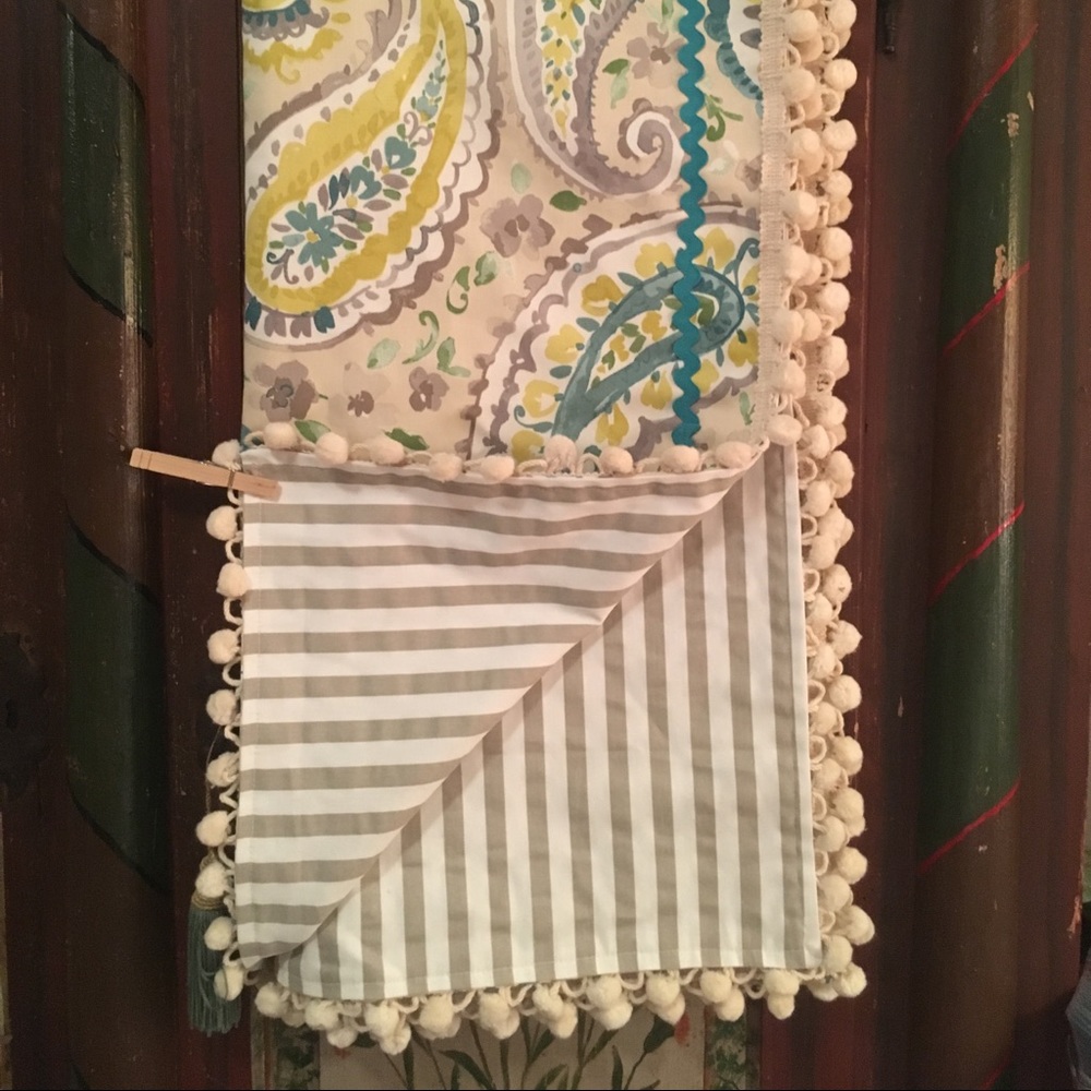 Handmade Double-sided tablecloth. 100% Cotton